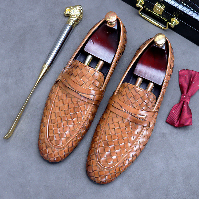 Fashionable British lazy woven leather shoes