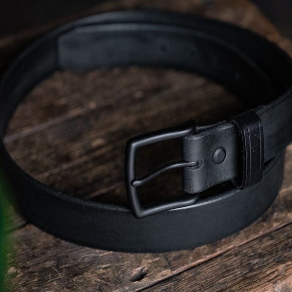 Pure Black Belt Buckle Men's Leather Belt