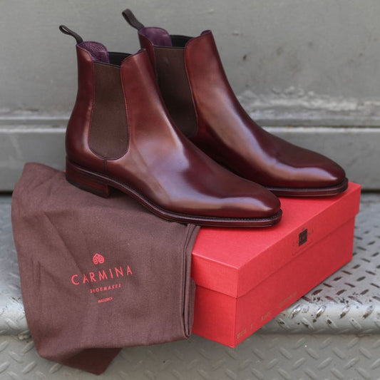 Spring and autumn dark red classic Chelsea boots