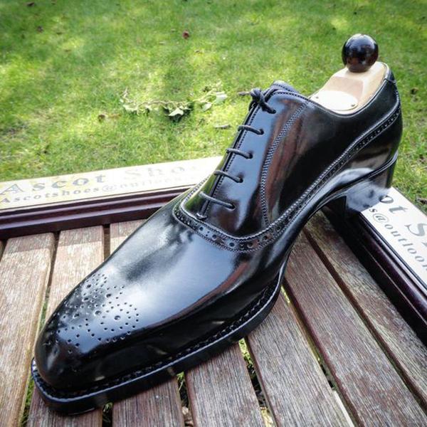 Premium black brogue pattern classic Oxford leather shoes