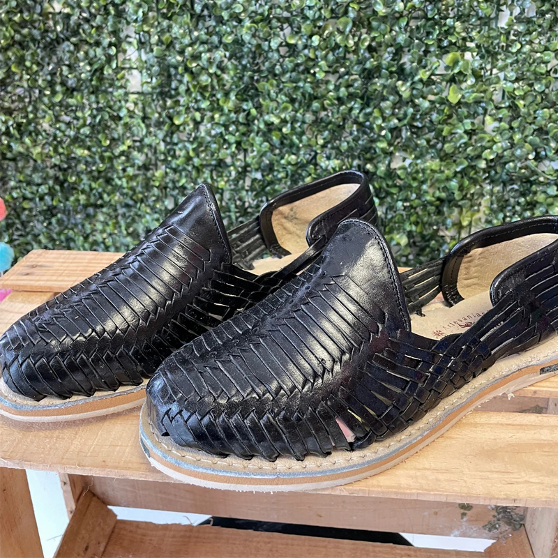 Handmade Black Waven Men Summer Shoes